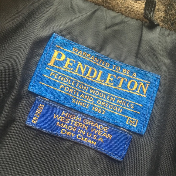 **SOLD** Vintage Pendleton Wool Blanket Jacket - Picture 3 of 8